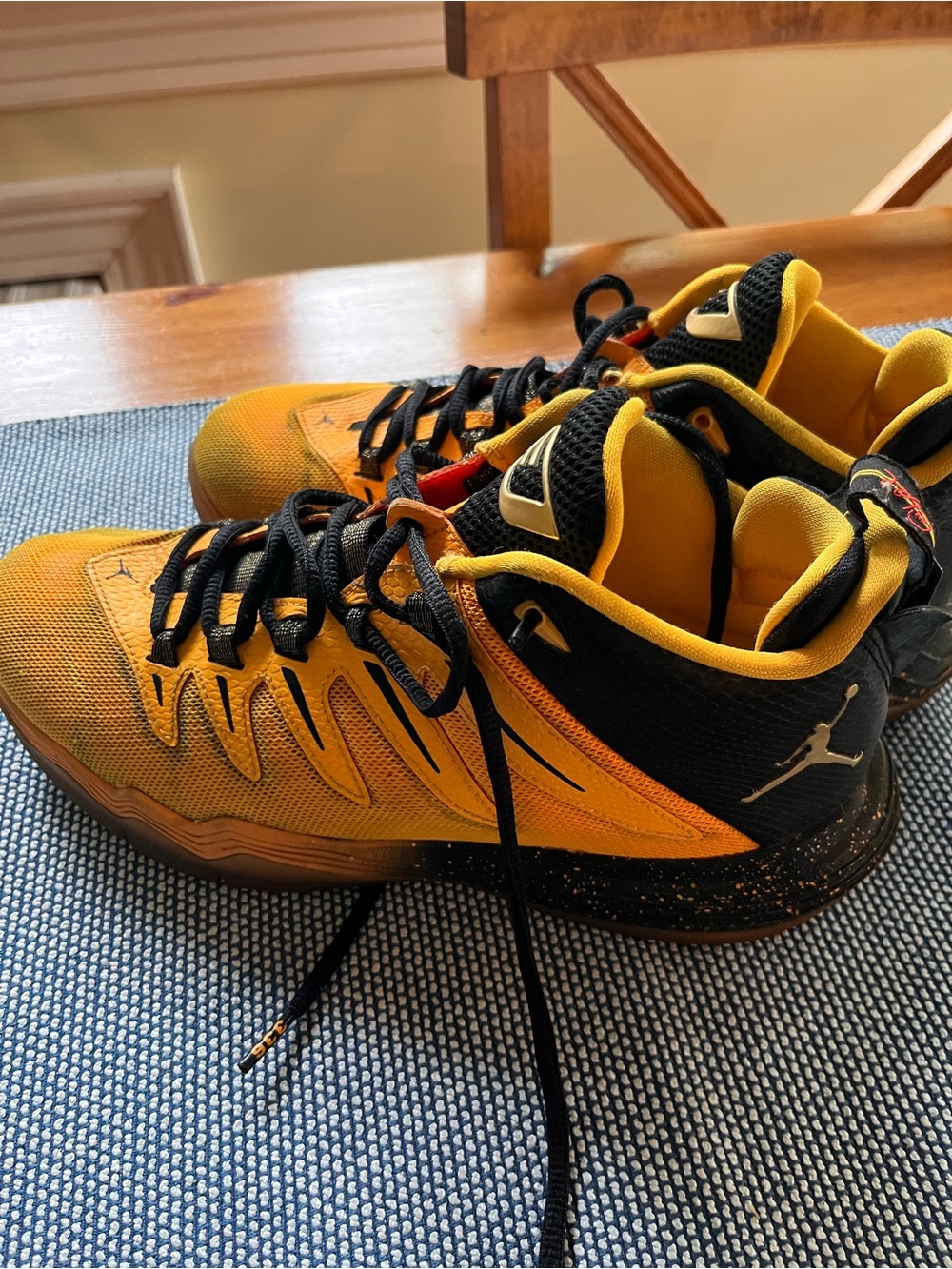 Jordan Men's Black & Yellow High-Top Basketball Shoes